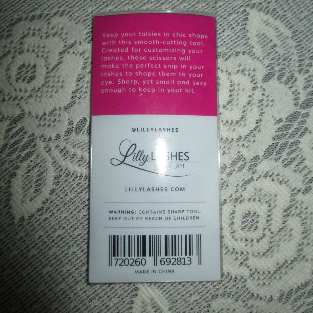 Lilly Lash Set - Picture 4 of 7